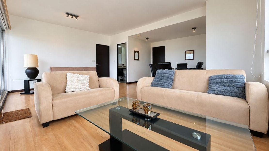 Corner Apartment for Sale at Condado del Parque | 9th Floor