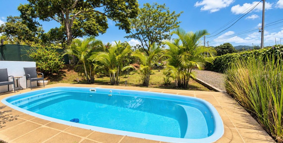 Fully Furnished 4-Bedroom Home with Pool & Mountain Views Near Downtown Atenas