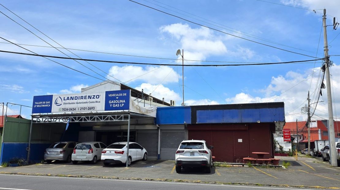 Corner Commercial Property in front of FEMSA