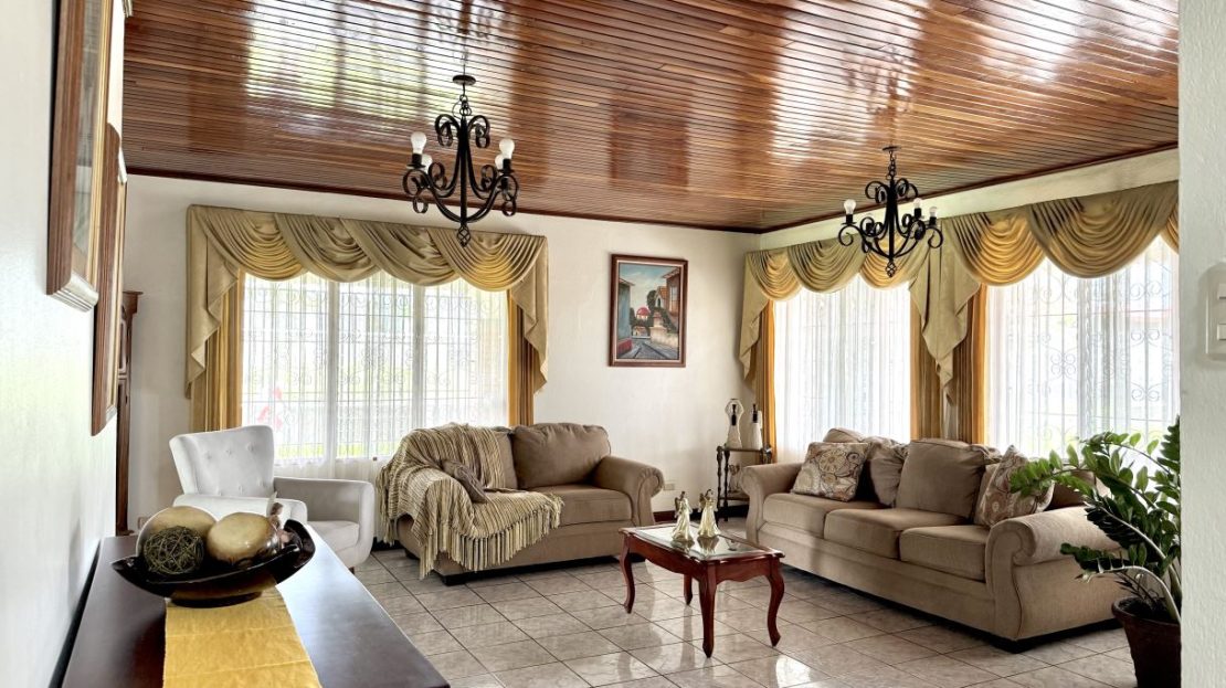 Furnished Executive Home for Rent Near Boston Scientific - Ciruelas Alajuela
