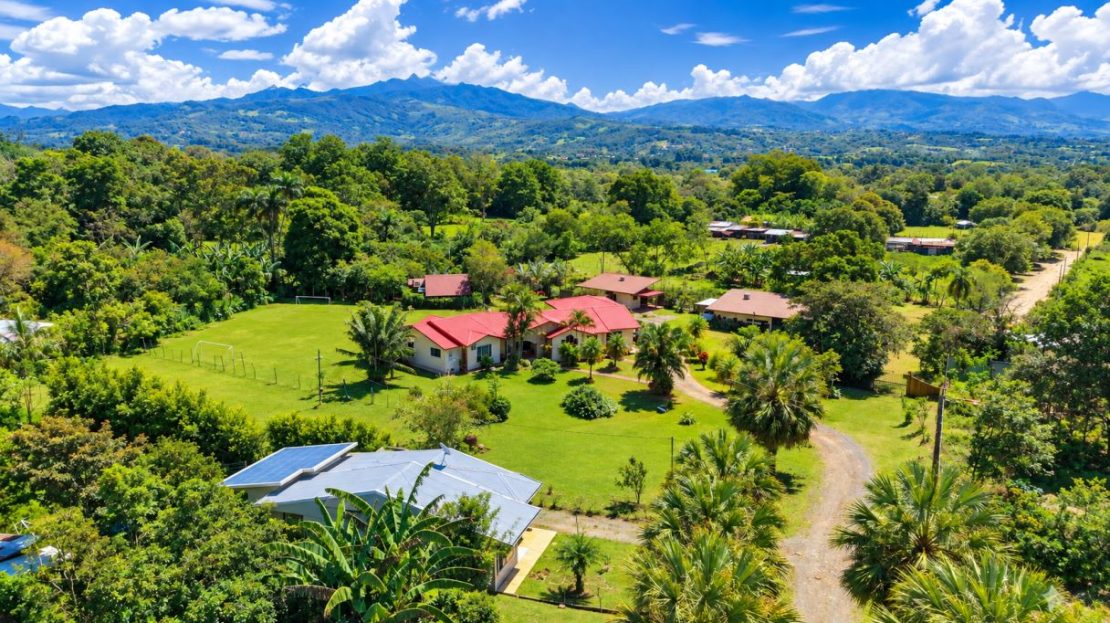 Income-Producing Property in Lourdes