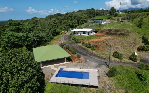 Modern House in Villas del Rio