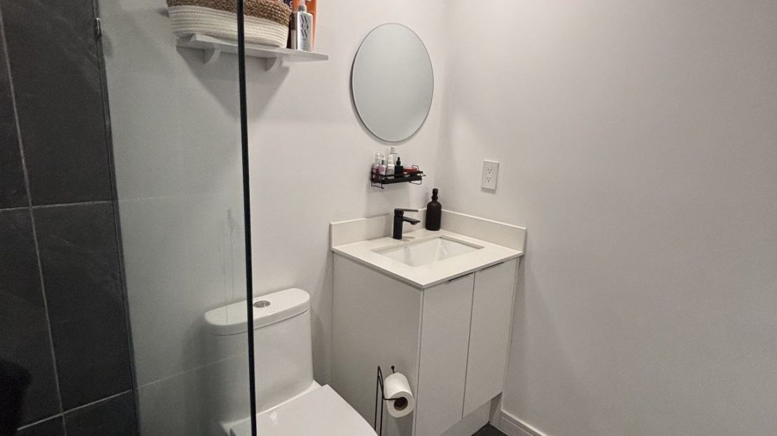 SKY GARDEN ELEVATE CITY LIFESTYLE- Floor Apartment in Vibrant San Jose Rohrmoser Airbnb-Friendly!