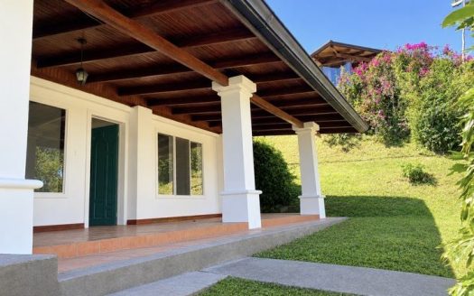 For Rent Detached home in Brasil de Santa Ana
