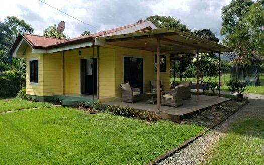 A very comfortable house for rent, ideal for those looking for a spacious and peaceful place in a great location.