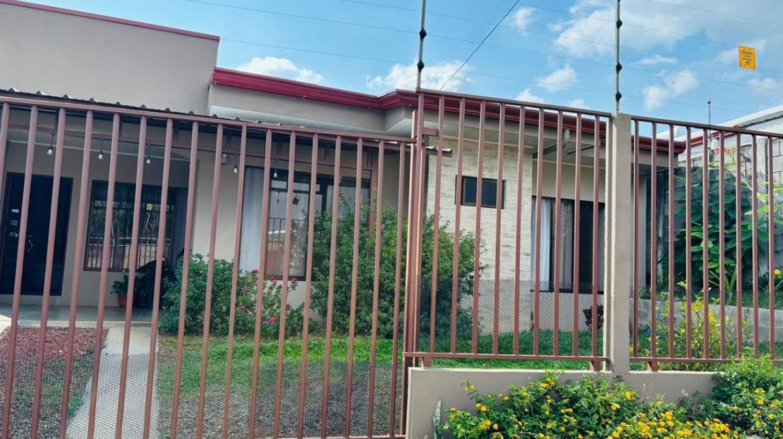 La Arena House For Sale-Grecia