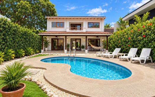 VILLA JARDÍN DE LUNA